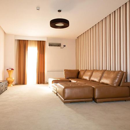 Hotel Palace Severin 드로베타 투르누 세베린 외부 사진
