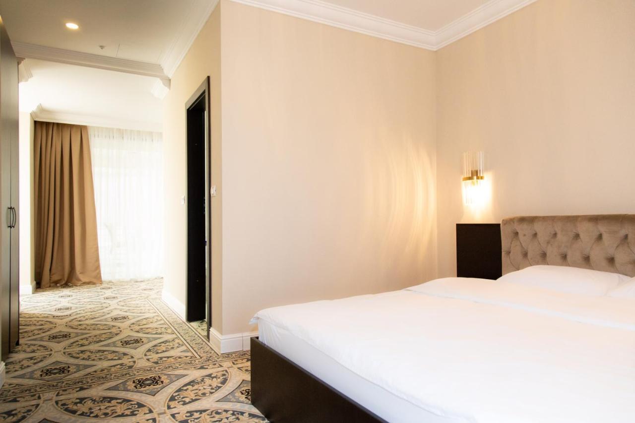 Hotel Palace Severin 드로베타 투르누 세베린 외부 사진