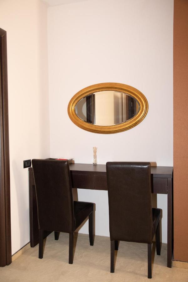 Hotel Palace Severin 드로베타 투르누 세베린 외부 사진