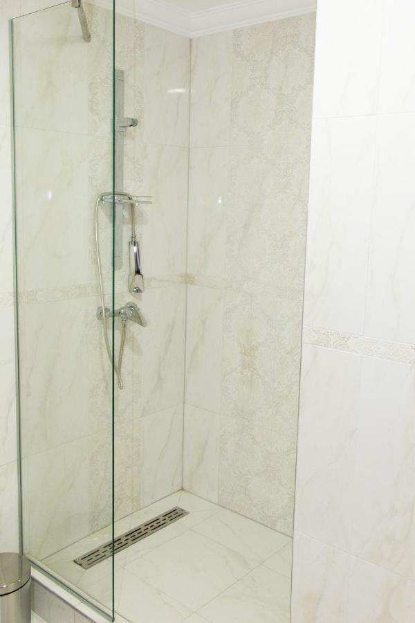 Hotel Palace Severin 드로베타 투르누 세베린 외부 사진